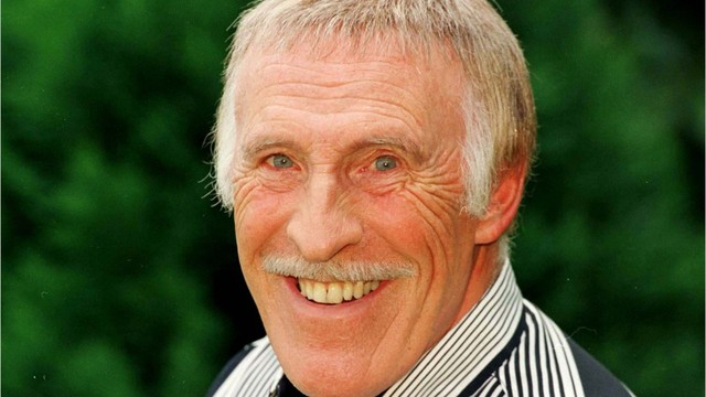 Bruce Forsyth, Iconic British TV Host, Dies at 89